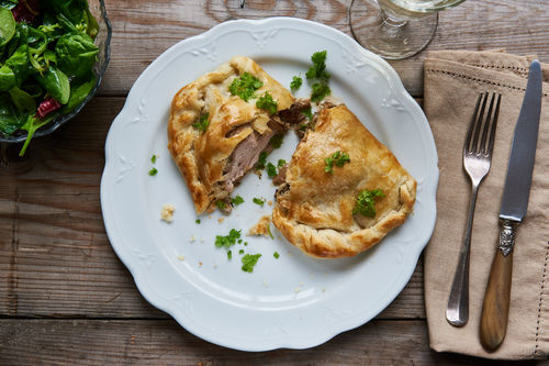 Hähnchenfilet Wellington mit feiner Champignon-Nuss-Füllung