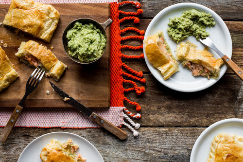 Blätterteigtasche mit Lachs und Brokkoli