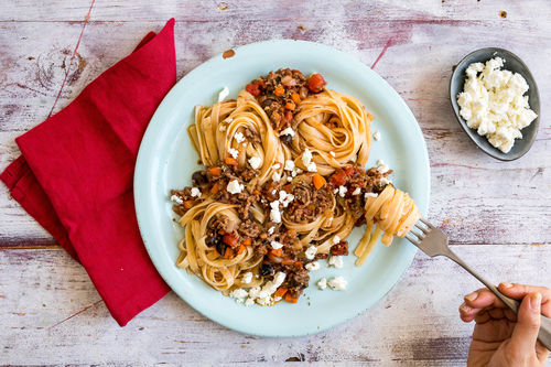 Griechische Makkaroni mit Hacksauce