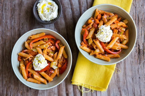 Penne mit Balsamico-Gemüse und Frischkäse