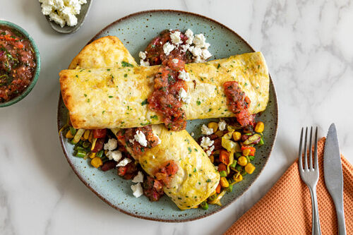 Tortillas mit Feta French-Toast-Art mit gerösteter Tomatensalsa