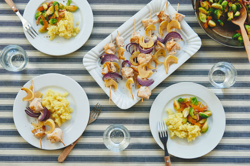 Thanksgiving-Spieße mit Kartoffelpüree und Rosenkohl