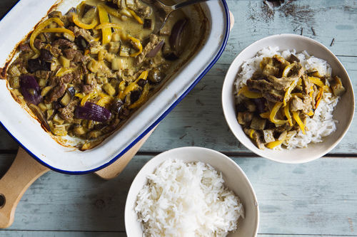 Tandoori-Rindergeschnetzeltes mit Aubergine und Basmatireis