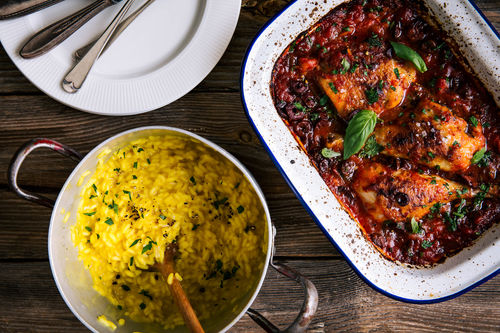 Cacciatore-Hähnchen mit Safran-Risotto