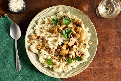 Pilzrisotto mit Topinambur verfeinert mit Trüffelöl und Haselnüssen
