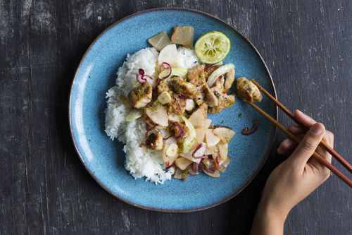 Asia-Schweinegeschnetzeltes mit Rettich und Jasminreis