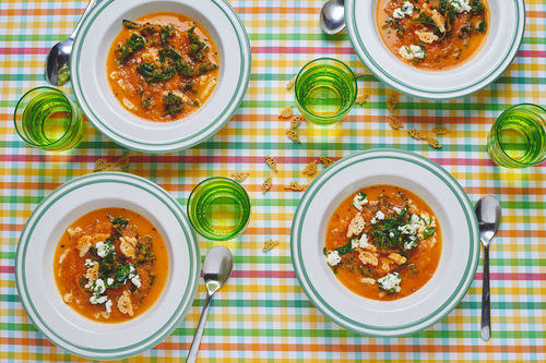 Griechische Gemüsesuppe mit Risoni-Nudeln