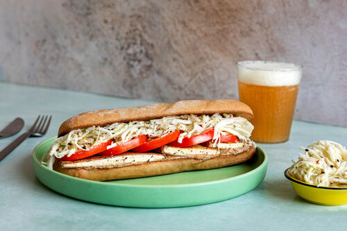 Veganes Tofu-Sandwich Bánh-mì-Style mit Krautsalat