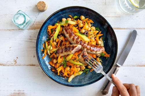 Mediterraner Salsiccia-Salat mit Kichererbsen