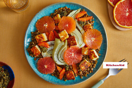 Special: Halloumicroûtons & Blutorange an Linsensalat, Ofengemüse & Kürbiskernpesto