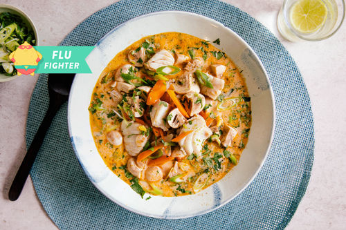 Thai-Fischsuppe mit Seelachs und viel frischem Gemüse