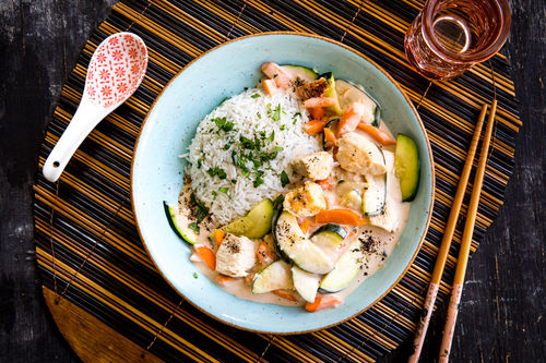 Schnelles Hähnchencurry mit Tamarinde und Basmatireis