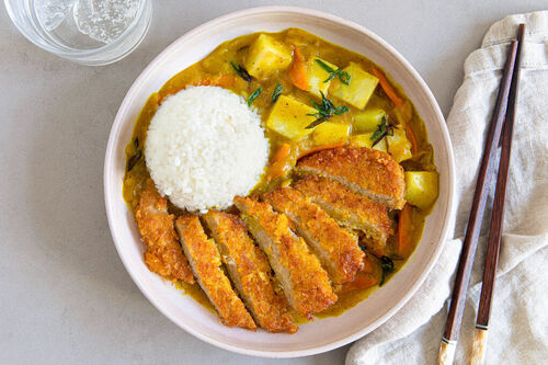 Veganes Schnitzel mit Katsu-Curry dazu Jasminreis