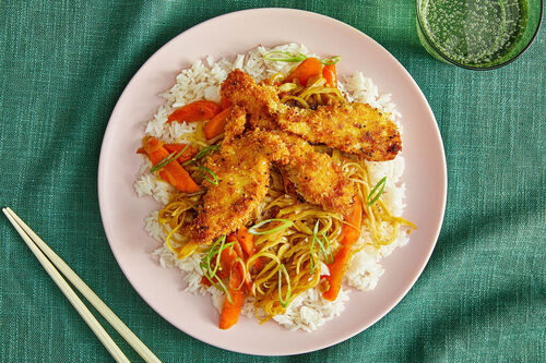 V4: Bio-Sesamhähnchen mit Weißkohlgemüse und lockerem Vollkornreis