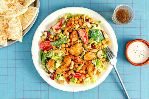 OP Superfix: Bunter Tandoori-„Hähnchen“-Salat mit Kichererbsen, Minze und Cashews