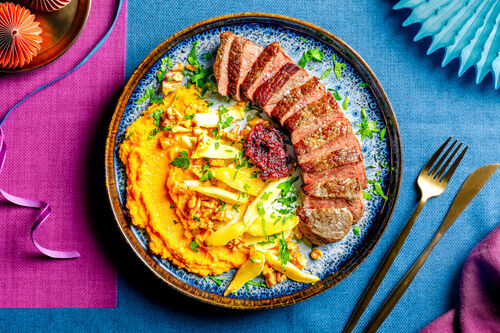 Special V2: Bio-Rindersteak und Pastinaken an Karottenpüree mit Cranberrysauce