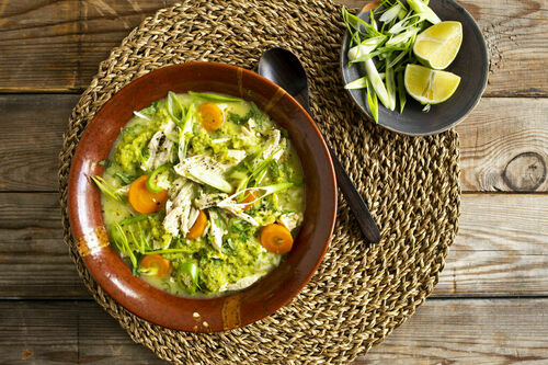 V1: Peruanische Hühnersuppe mit Gemüse und Reis