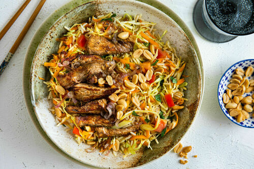 Bio-Rindergeschnetzeltes auf Vollkornreis mit eingelegtem Curry-Weißkohl