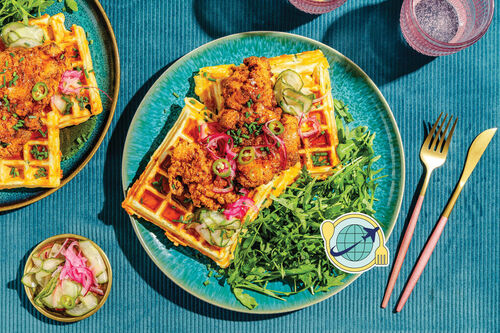 Special: Fried Chicken & Waffles Tennessee-Style mit pikanten Pickles