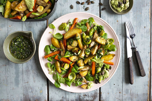 Ofengemüse mit Topinambur dazu Kürbiskern-Salsa und Guacamole