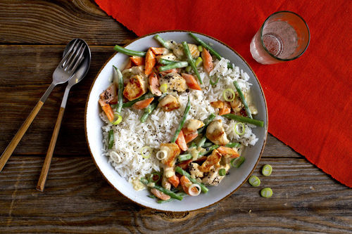 Schnelles Hähnchenragout mit grünen Bohnen und Basmatireis