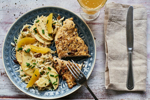 V: Bio-Hähnchenfilet im Nussmantel mit orientalischem Selleriesalat