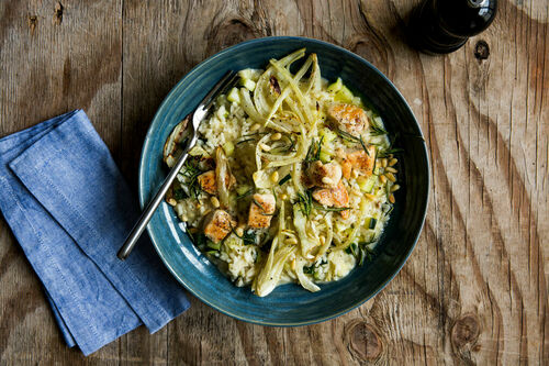 V: Risotto mit Bio-Hähnchen und Fenchel fruchtig-fein mit Zitrone und Pinienkernen