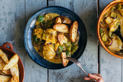 Korma-Hähnchen aus dem Ofen mit Backkartoffeln