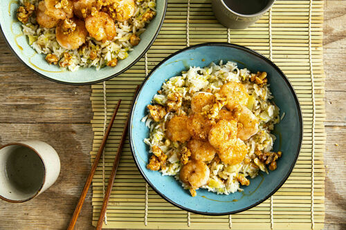 V2: Hähnchen mit karamellisierten Walnüssen und gebratenem Reis mit Lauch