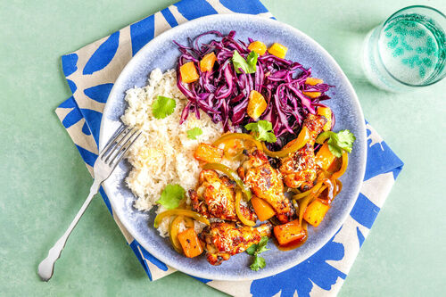 Hähnchendrumsticks mit Ananasglasur mit Kokosreis und fruchtigem Coleslaw