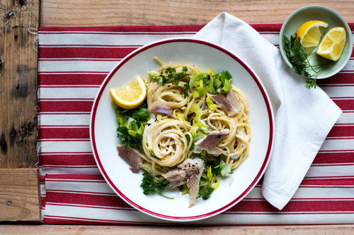 Cremige Forellen-Pasta mit Kerbel und Zitrone