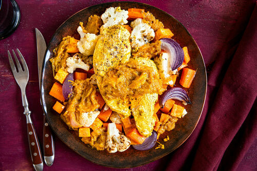 Bio-Hähnchen in Joghurt gebacken mit Blumenkohlgemüse und Kakichutney