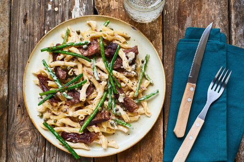 Rindfleisch-Bohnen-Torchiette in leichter Kapern-Schmand-Sauce