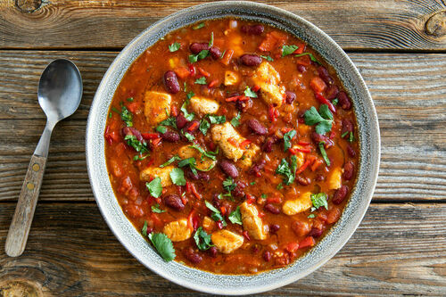 <650kcal V2: Eintopf mit veganem Huhn mexikanische Art mit Bohnenmix und Limette