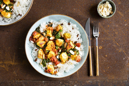 Indisches Hähnchen mit Spinat dazu Basmatireis mit Rosinen