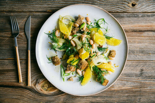 RS Italienischer Brotsalat mit gelber Bete fruchtig-fein mit Orange und Fenchel