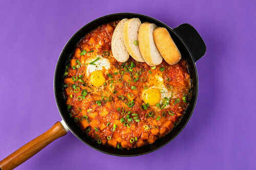 RS Saftige Süßkartoffel-Shakshuka dazu knuspriges Pita