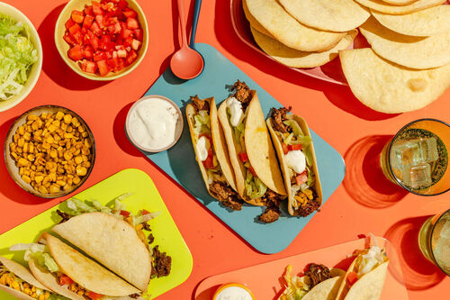 RS Taco-Party mit würzigem Veggiehack mit Tomaten, Mais und saurer Sahne