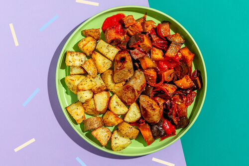 Auberginengemüse mit Bratwurst dazu Oregano-Backkartoffeln