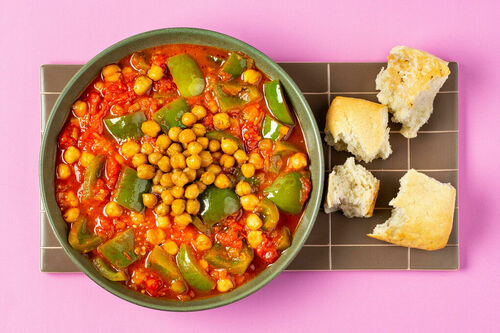 RS Kichererbsen-Shakshuka mit Tomaten und grüner Paprika