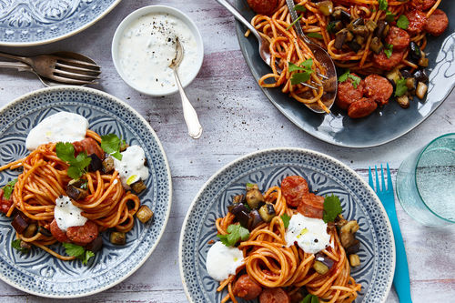 Merguez Bollo mit Auberginen und Minzschmand