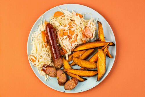 RS Geflügelwurst mit Süßkartoffeln dazu knackiger Weißkohl-Karotten-Salat