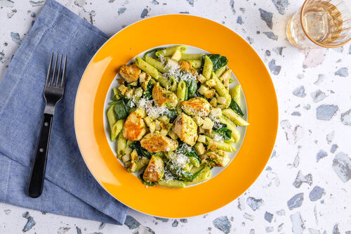 RS Bio-Hähnchen-Pasta mit Birne und feinem Pistazienpesto