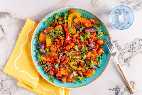 Chorizo-Rucola-Salat mit Süßkartoffeln und Kirschtomaten