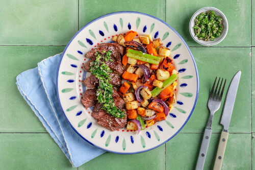 Veganes Steak mit Chimichurri Low Carb mit buntem Selleriegemüse