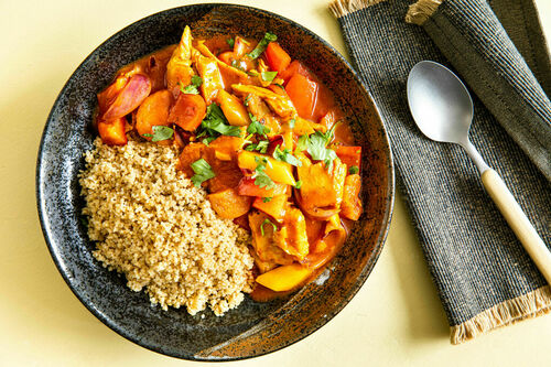 RS Veganes Dattel-Hähnchen-Ragout mit Couscous und Koriander