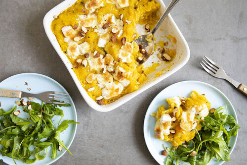 RS Sauerkraut-Kürbis-Auflauf mit Feta dazu Rucolasalat