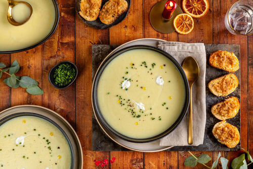 RS Cremige Kartoffel-Lauch-Suppe mit Zwiebel-Crostini"