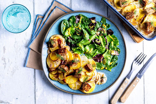 „Janssons Versuchung“ mit Anchovis und knusprigen Vollkorncroûtons