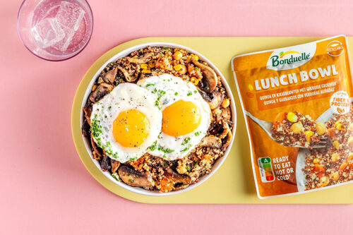 RS Quinoa-Pilz-Bowl mit Spiegelei würzig-fein mit Miso und Schnittlauch